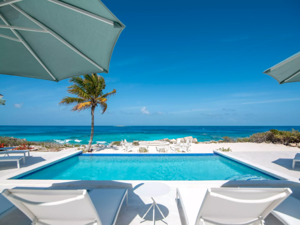 Luxury Oceanfront Villa in Exuma - Ideal for Families and Groups